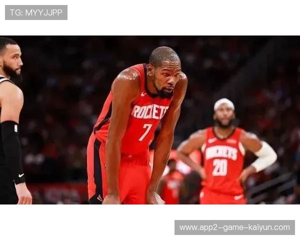 关键时刻还得看阿杜 杜兰特连中两记关键三分帮助火箭稳住局势，杜兰特火箭伤退